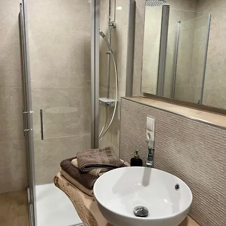 Preyt -self Check In- Hotel *